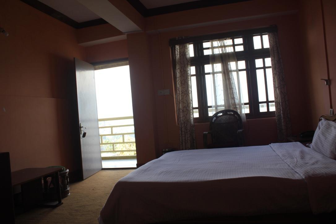 The Ace Pine Valley Hotel Pelling Bagian luar foto